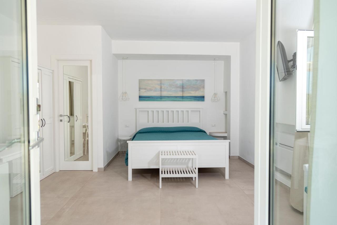 Maridea - Les Suites Du Soleil Ponza Exterior photo