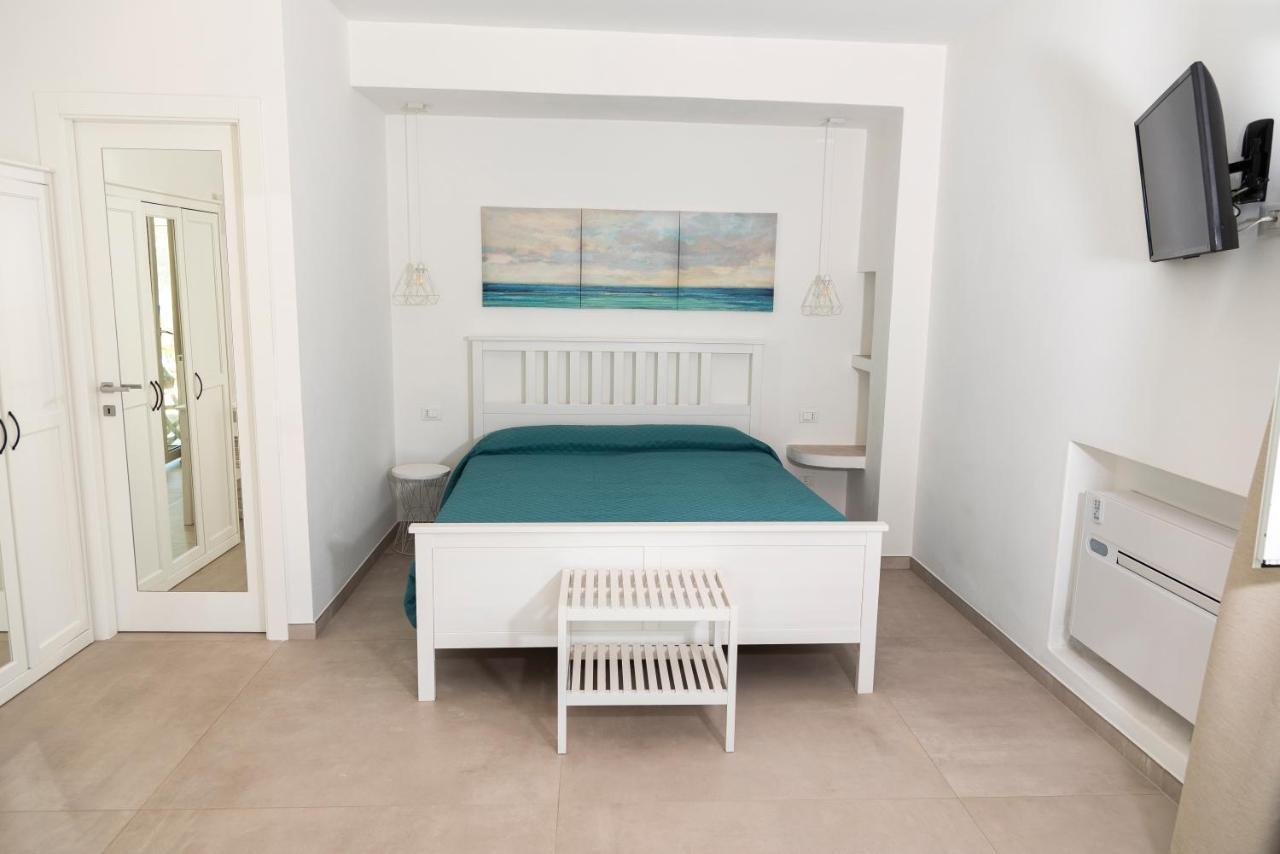 Maridea - Les Suites Du Soleil Ponza Exterior photo